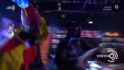 Βινύλιο: Το twerk του Κανάκη και ο Κωστάκης «κέτσαπ-μουστάρδα» σάρωσαν στο Twitter