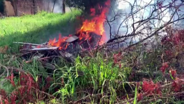 Fogo em entulhos gera transtornos a moradores do Bairro Santa Cruz