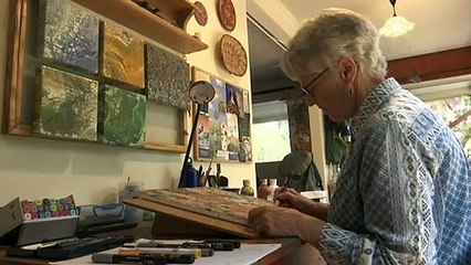 Conflicting views on legalising voluntary euthanasia for vulnerable Australians