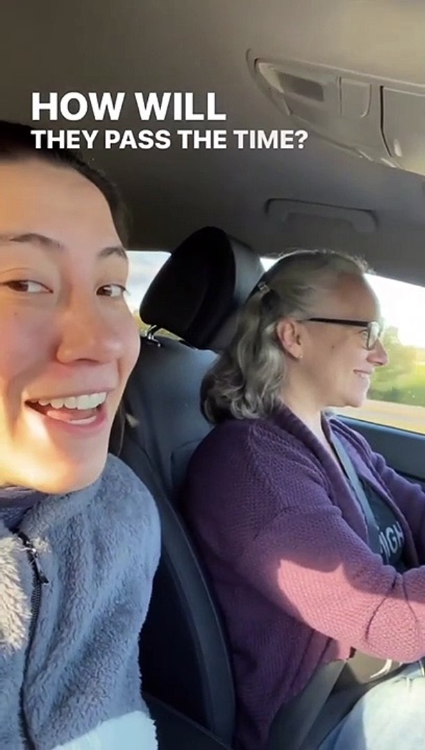 ⁣How Two Audiobook Narrators Pass Time in the Car