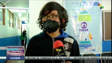 Se inició vacunación contra la Covid-19 a población mayor de 12 años en Bolivia