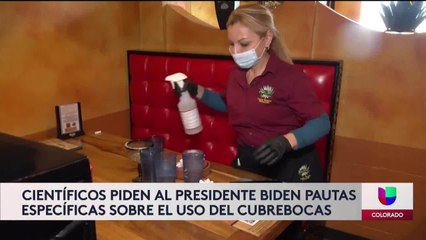 Científicos piden al presidente Biden pautas específicas sobre el uso del cubrebocas