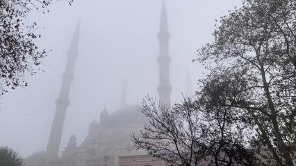 Selimiye Camisi ve tarihi köprülerin çevresi sis ile kaplandı