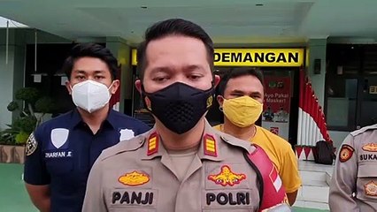 Скачать видео: Polisi Kembali Ringkus Pelaku Pemerasan yang Beraksi di Wisma Atlet Pademangan