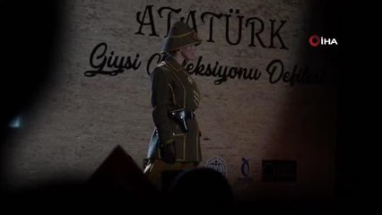Büyükşehir Belediyeden Atatürk defilesi ve Sümer Ezgü konseri