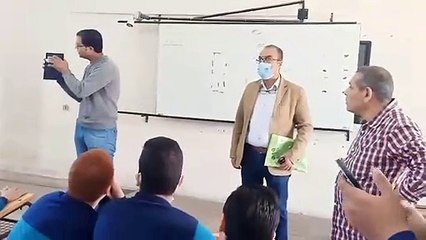 المدارس توجه إرشادات لطلاب الصف الأول الثانوى للتعامل مع التابلت