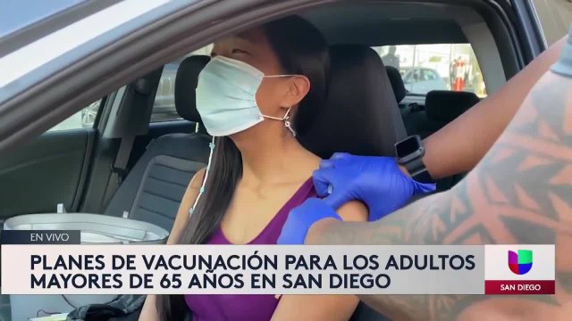 Vacunas a personas de la tercera edad