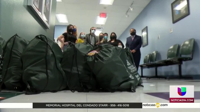 Estudiantes apoyan a otros compañeros con COVID-19