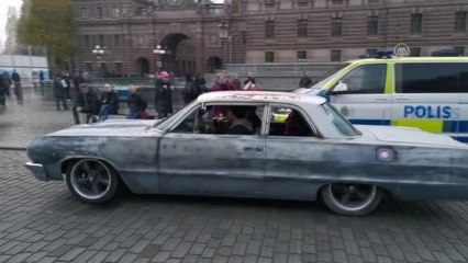 STOCKHOLM - Akaryakıt fiyatları protesto edildi