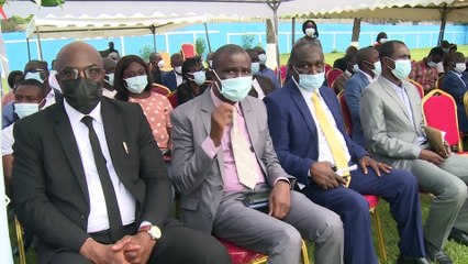 Santé : la Corée fait don de 1199 pèse bébés, 10 fourgonnettes et de 42 véhicules