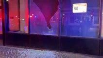 Destrozos en algunos establecimientos comerciales en el centro de Denver
