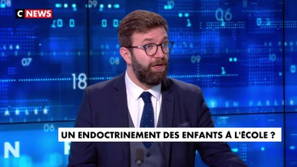 Arthur de Watrigant sur l'éducation : «Il y a un exercice de maths qui propose de calculer le nombre de migrants sur une île»