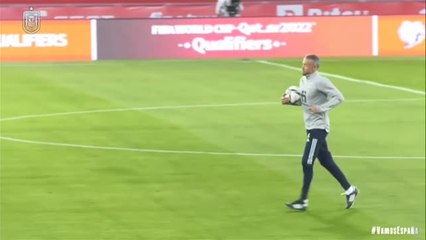 Una España fiel a la posesión y a la sinergia de sus jugadores encara a Suecia en La Cartuja