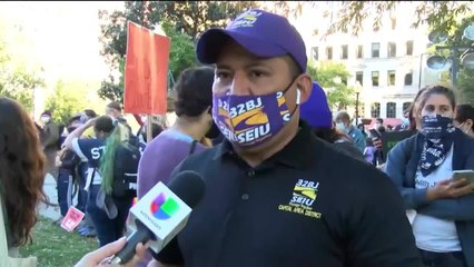 Un grupo de personas se unen a pedir que se cuenten todos los votos en D.C.