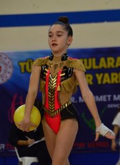 Ritmik Cimnastik Küçükler Kulüplerarası Türkiye Şampiyonası başladı