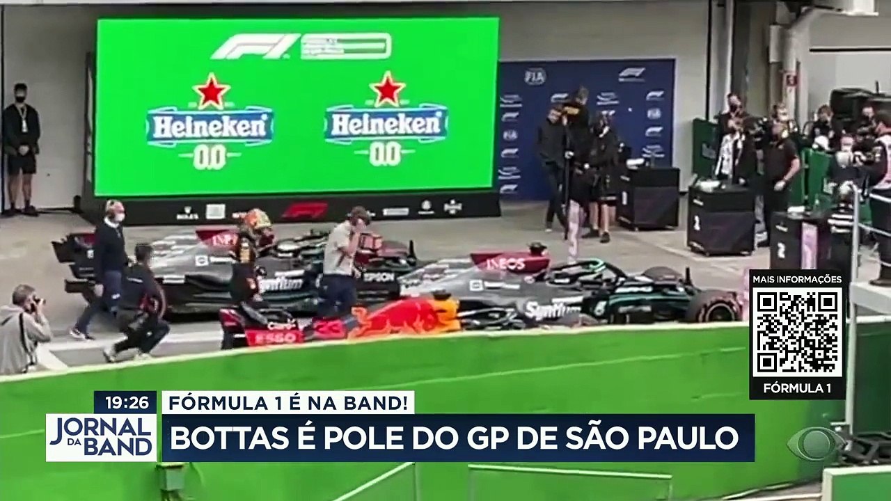 Sábado de velocidade e emoção em Interlagos. A corrida de classificação, a sprint race, que definiu o grid de largada de amanhã foi vencida por Bottas, da Mercedes.