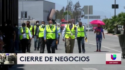 Inspectores del estado realizan una clausura masiva de establecimientos al interior del aeropuerto de Tijuana