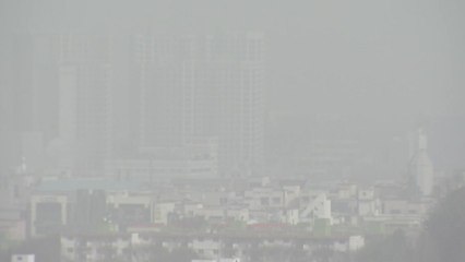 [날씨] 휴일, 예년보다 포근하지만 서쪽 미세먼지 '나쁨' / YTN