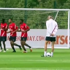 Wow! Arsene Wenger has skills! - old is gold
