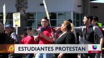Miles de estudiantes protestan por recortes de maestros en San Diego