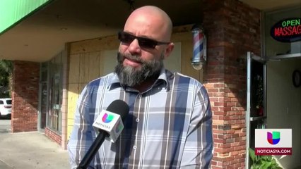 Ocho familias hispanas se quedan sin trabajo por incendio de barbería