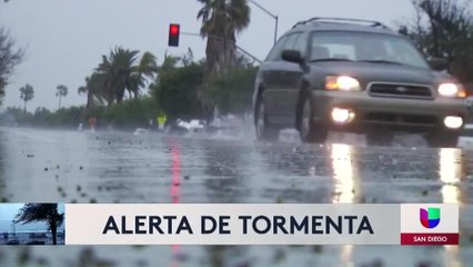 Advierten de peligros en la carretera ante pronóstico de tormenta en San Diego