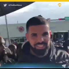 Drake paga las compras de todos