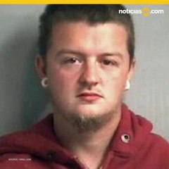 Tienen a menores viviendo entre heces y gusanos