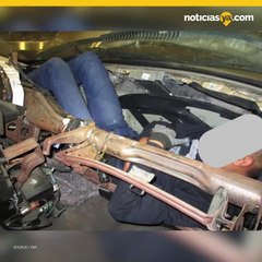 Joven intenta cruzar la frontera dentro del tablero de auto.mp4