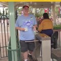 Este hombre ha visitado Disneyland por 2 mil días consecutivos