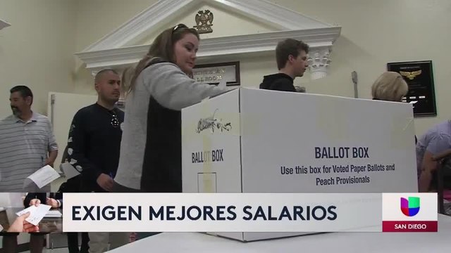 Miles de trabajadores de mercados deciden si van a huelga contra tiendas del sur de California
