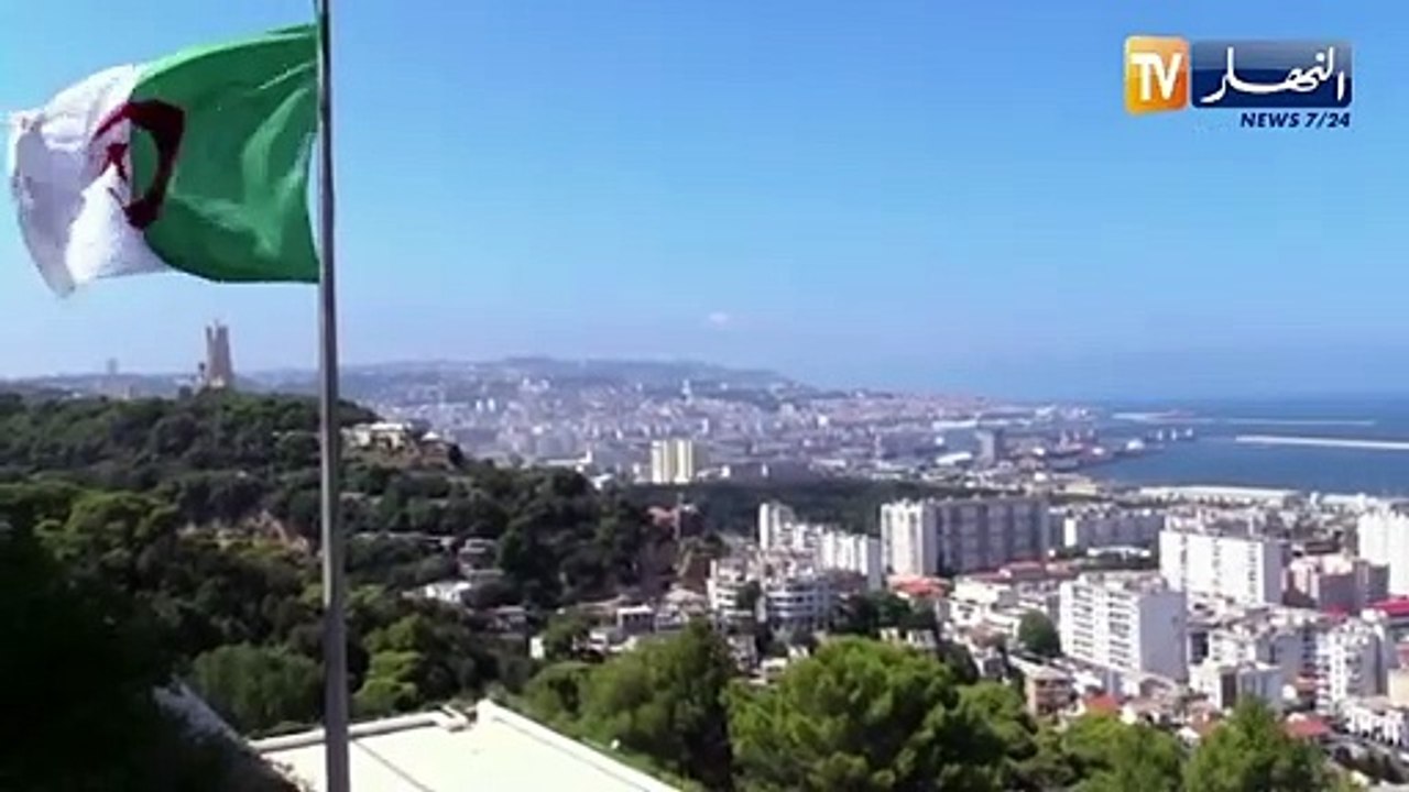 دبلوماسية: الجزائر تجدد دعمها لليبيا وتدعو لإنتخابات دون إملاءات خارجية