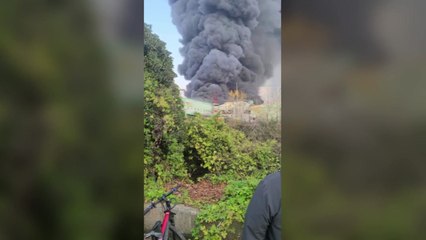 광주광역시 하남산단 창고서 불..."인명피해 파악 안 돼" / YTN