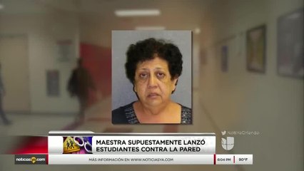 Maestra sustituta acusada de lanzar a estudiante contra la pared