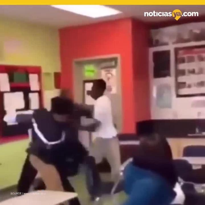 Pelea maestro alumno