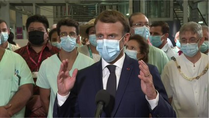 Econduits par Emmanuel Macron, ces restaurateurs lui lancent un défi