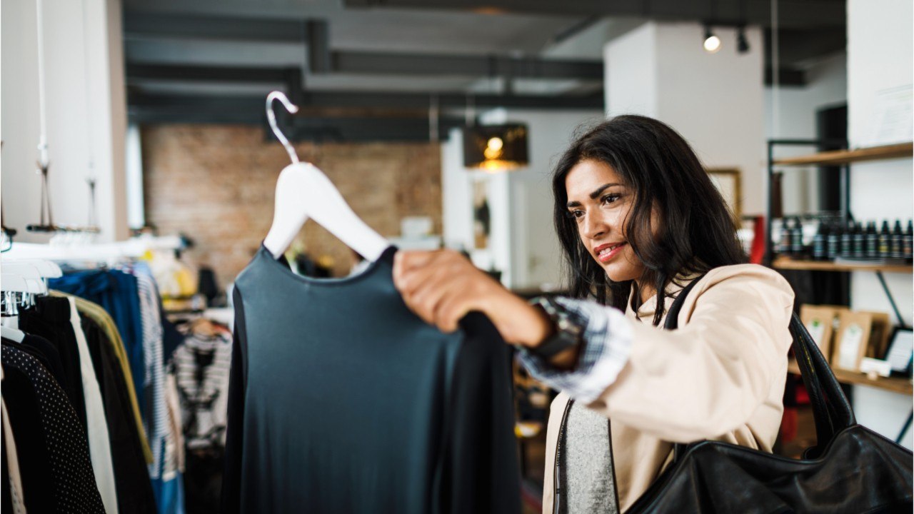 Dans cette enseigne de prêt-à-porter, vous allez pouvoir choisir entre trois prix pour votre vêtement