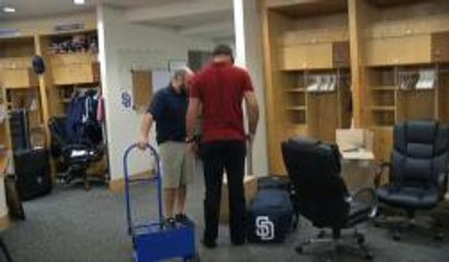 "Día de limpieza" en los vestidores de los Padres