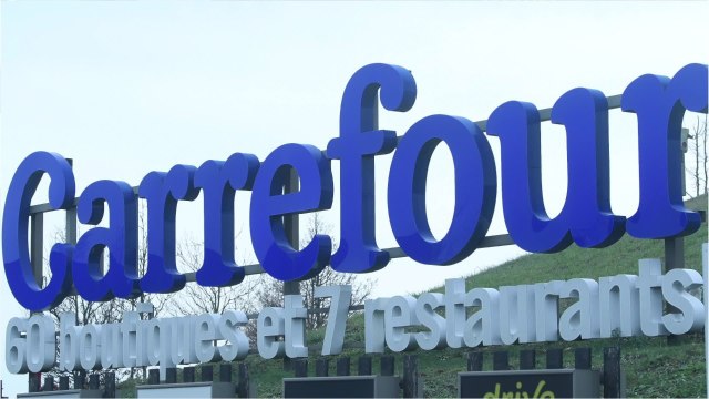 Après Lidl et le Bordeaux, Carrefour brade le cognac et agace les viticulteurs