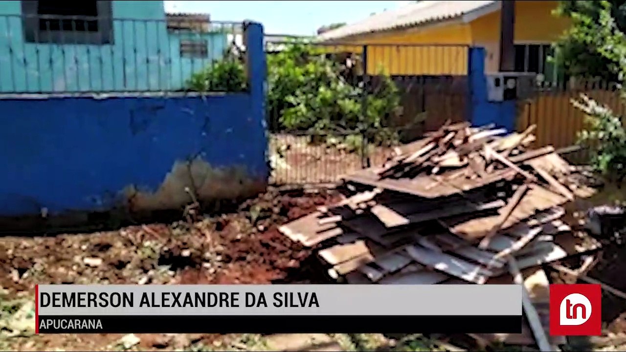 Idosa perde quase tudo após incêndio em Apucarana; veja