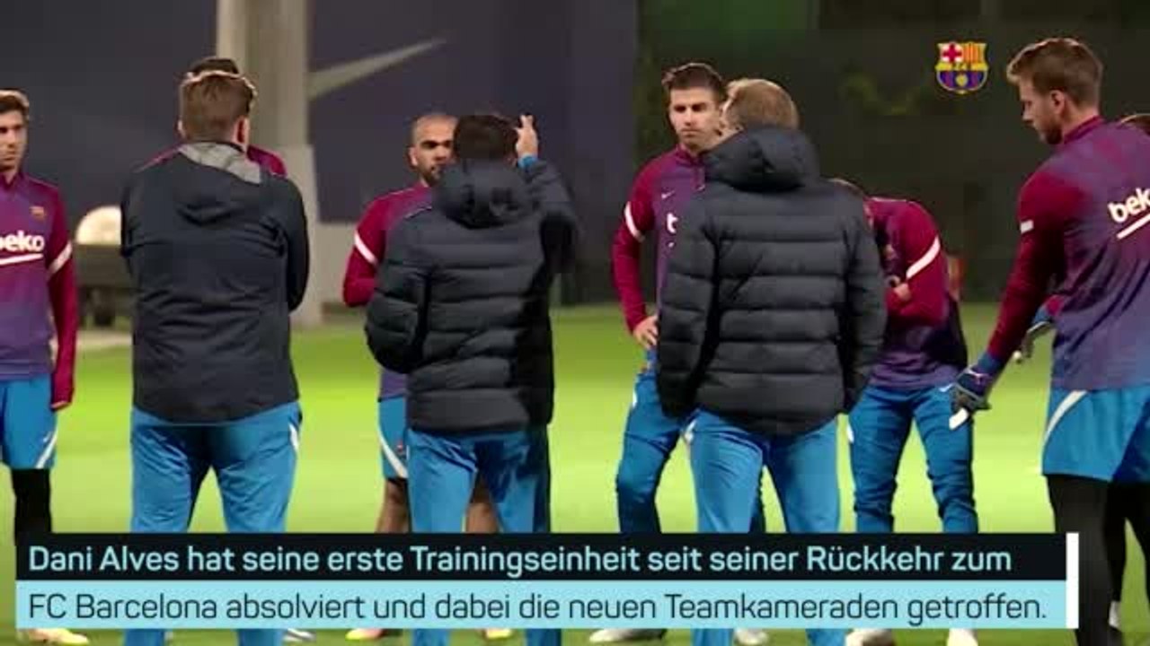 Alves im Training nach der Barca-Rückkehr
