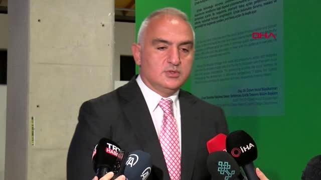 Bakan Ersoy: Sezai Karakoç sadece fikir adamı değil aynı zamanda bir siyasetçiydi. Önemli bir değerimizi kaybettik.