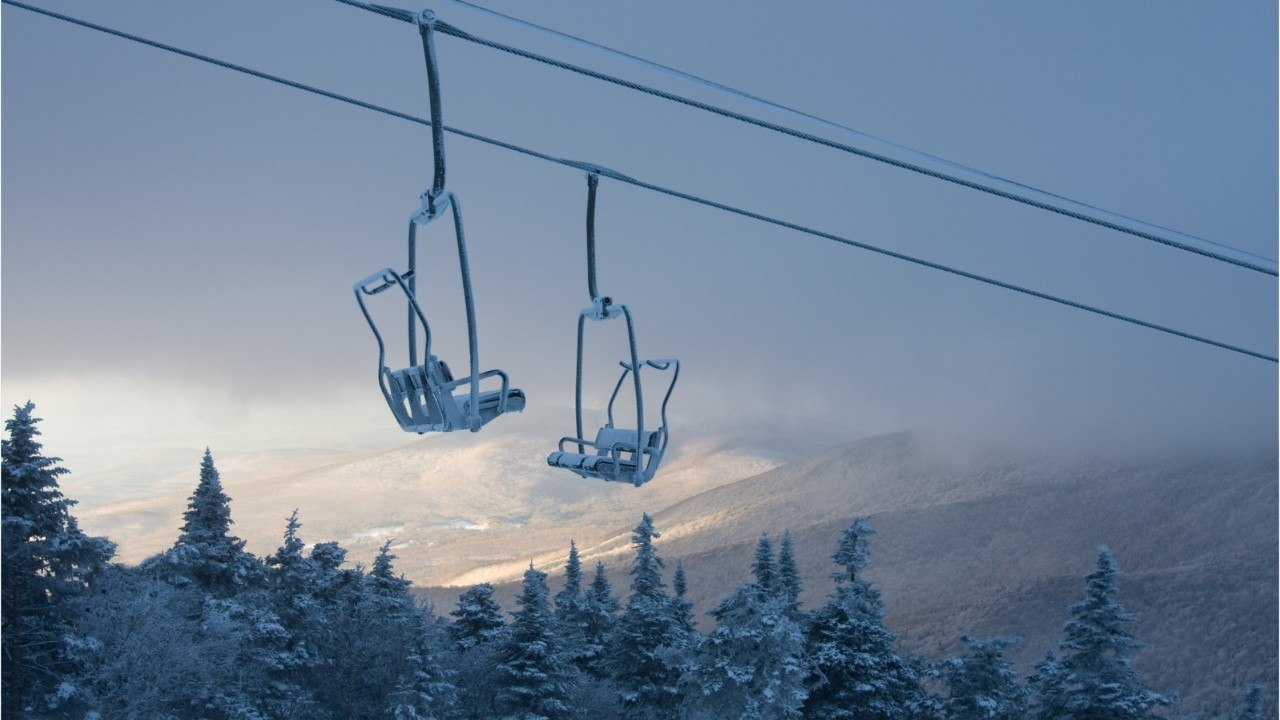 Ski : la note de l’arrêt des remontées mécaniques est salée et "le pire est à venir"