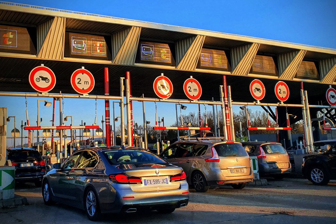 Fraude aux péages, vol de voitures, station-service 100% électrique… le JT Auto