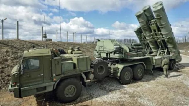India receives S-400 air defence system | WATCH
