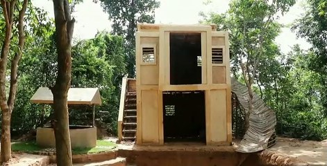 Primitive Survival House - Beautiful Swimming Pool in Deep Jungle
