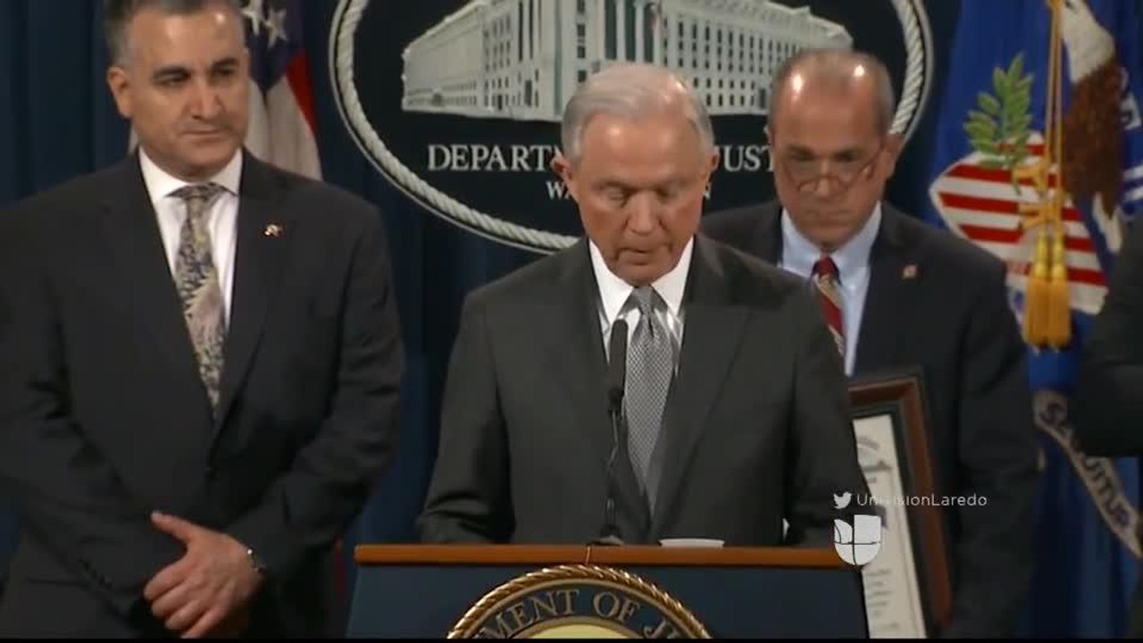 Noticias Laredo 5pm 090517 - Clip - reaccion laredo sb4