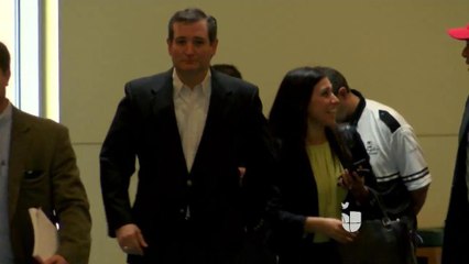 Ted Cruz visita la frontera