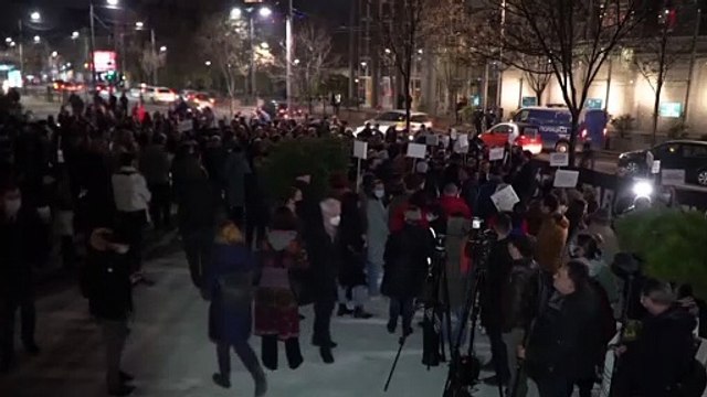 Ativistas exigem remoção do mural de Ratko Mladic