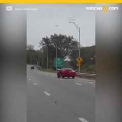 karma instantaneo en carretera.mp4